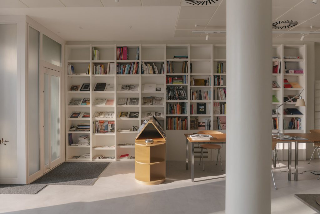 Curras-estudio-gijon-mayo2022-by-Special-Thanks-Studios-_2720